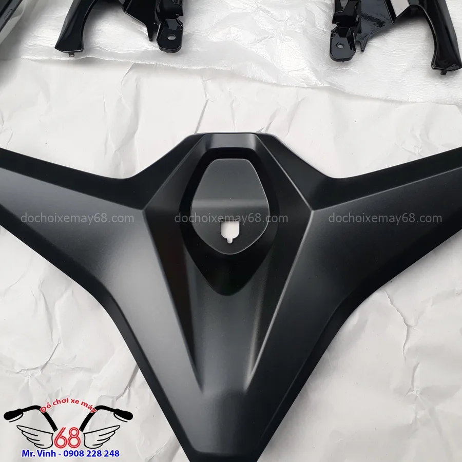 Yếm ổ khóa cánh bướm Vario 150 , 2018-2019