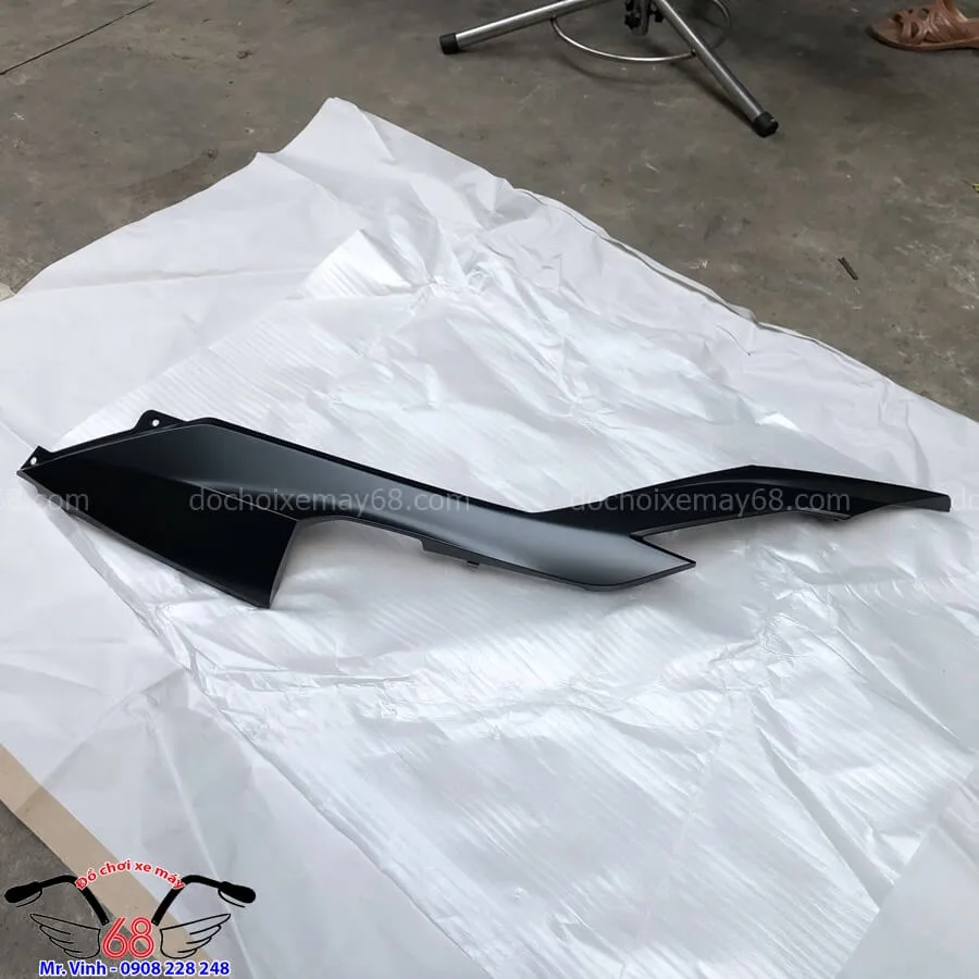 Yếm luồng trái chống nghiên xe Vario 2018-2019